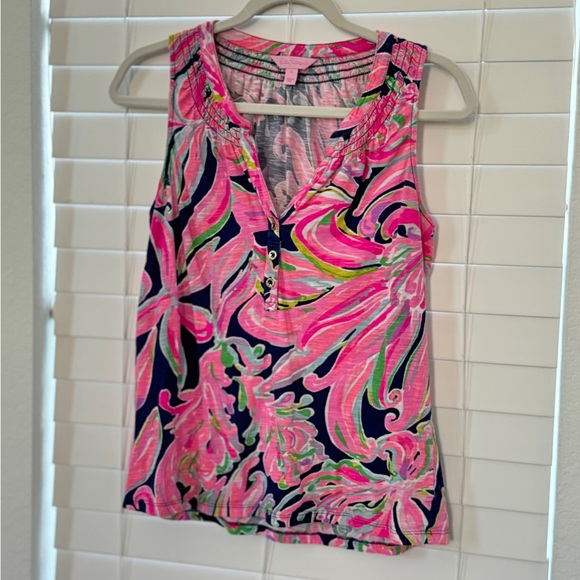 Lilly Pulitzer Banana Flambé Essie Top | Small - Picture 8 of 12